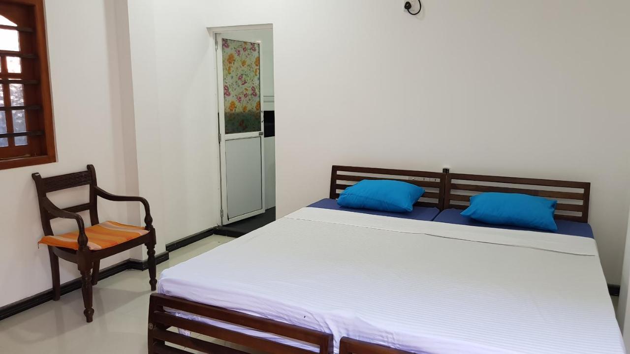 Bandulas Beach House Hikkaduwa Exterior foto